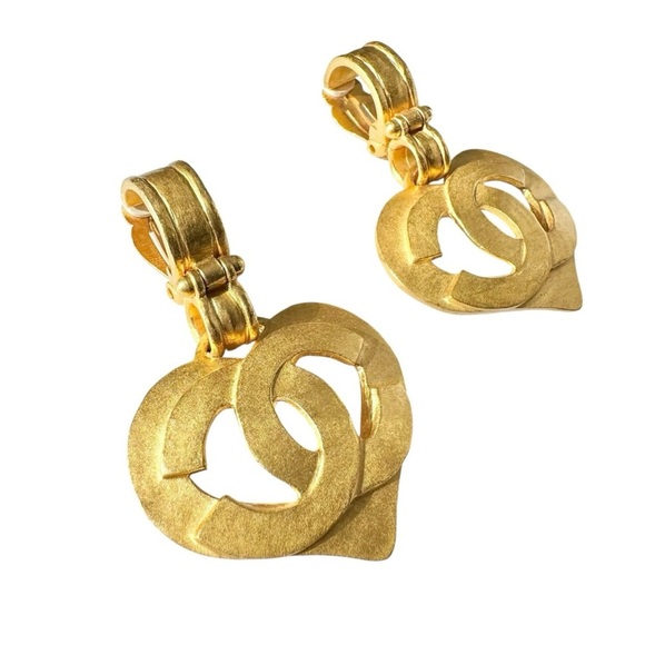 Chanel Iconic CC Logos Heart Gold Large Clip On Earrings with Box - Picture 6 of 8